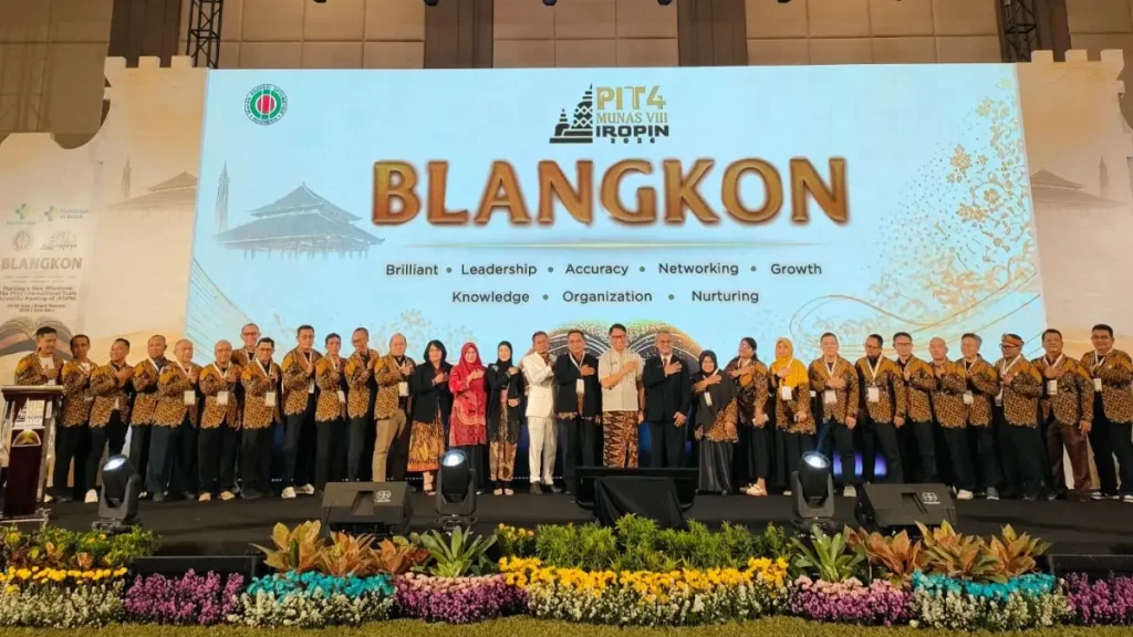 pertemuan-ilmiah-tahunan-pit-ke-4-sekaligus-musyawarah-nasional-munas-ke-8-iropin-di-grand-mercure-solo-baru-jumat-2592026-istimewa-MvKHn.webp